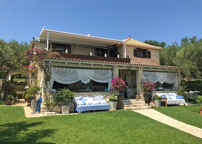 Lalla Luxury With Private Pool, Sea View & Spacious Garden Villa *