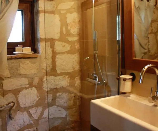 Lalla Luxury With Private Pool, Sea View & Spacious Garden Villa Lithakia (Zakynthos)