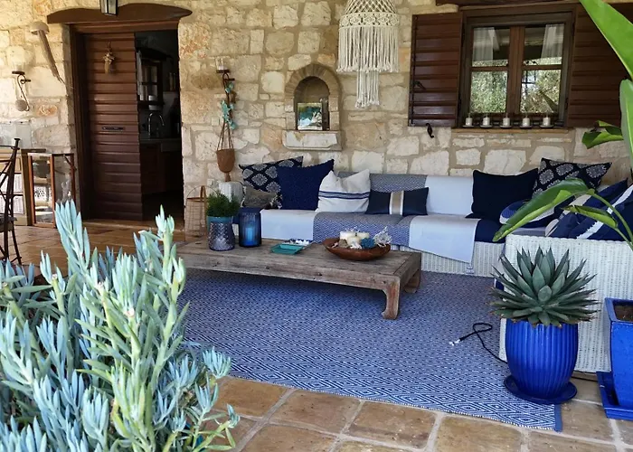 Lalla Luxury With Private Pool, Sea View & Spacious Garden Villa Lithakia (Zakynthos)