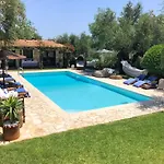Lalla Luxury With Private Pool, Sea View & Spacious Garden
