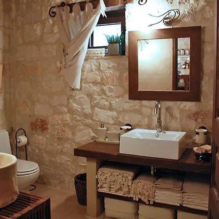 Vila Lalla Luxury With Private Pool, Sea View & Spacious Garden