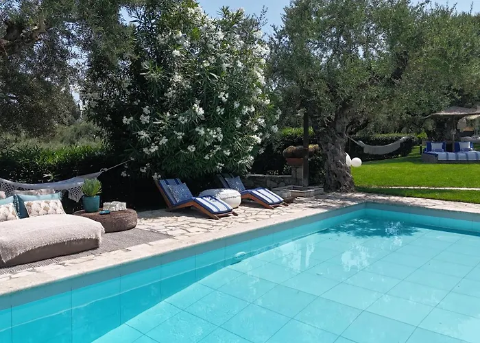 Lalla Luxury With Private Pool, Sea View & Spacious Garden 别墅 *
