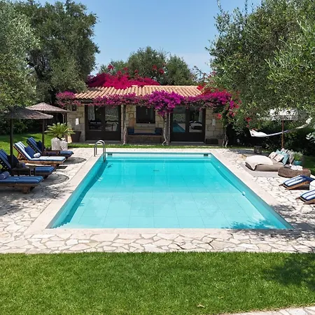 Villa Lalla Luxury Villa With Private Pool, Sea View & Spacious Garden