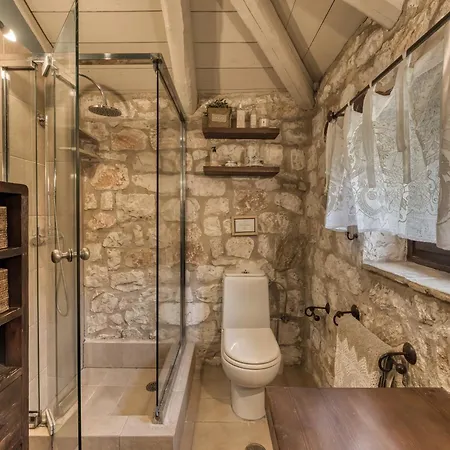 Villa Lalla With Private Pool, Sea View & Spacious Garden Vilă