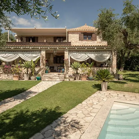 Villa Lalla With Private Pool, Sea View & Spacious Garden Lithakia (Zakynthos)