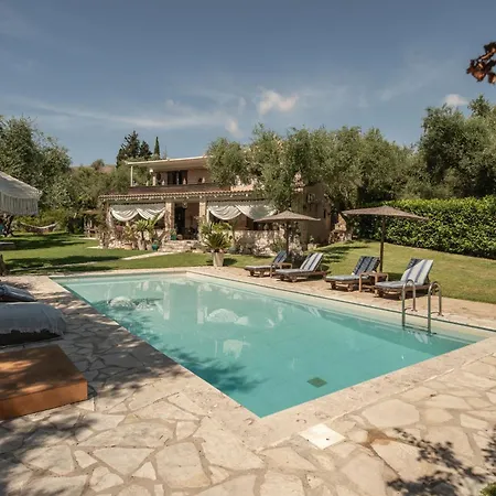 Vilă Villa Lalla With Private Pool, Sea View & Spacious Garden Lithakia (Zakynthos)