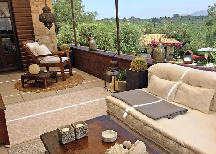 Βίλα Lalla Luxury With Private Pool, Sea View & Spacious Garden Λιθακιά