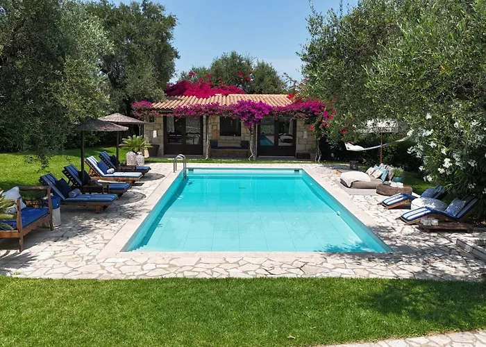 Βίλα Lalla Luxury With Private Pool, Sea View & Spacious Garden